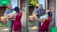 Rob Bentele and mystery woman have SA convinced there was more than a food parcel exchange
