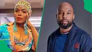 Sizwe Dhlomo gives Unathi Nkayi her flowers after Kaya FM exit