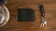 I found duplicate keys to my apartment in my mom-in-law’s purse – So I installed hidden cameras