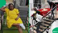 "Parents are so embarrassing": Couple skips the lift, hauls grocery trolley upstairs, SA in stitches