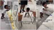 Video shows mum using sweet trick to teach her kid how to walk, video stirs reactions