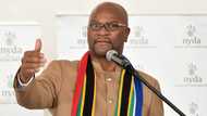 Minister Nathi Mthethwa defends R22 million South Africa flag project, says SA needs a 100m flag pole