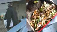 Man's peculiar way of holding his pizza box has South Africans laughing their socks off: "Retired teacher"