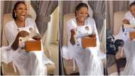 Lucky bride gets given cheque by groom on morning of wedding