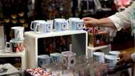 UK business mourns queen as souvenir sales boom