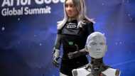 AI robots tell UN conference they could run the world