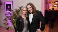 "Weird Al" Yankovic's wife, Suzanne Yankovic, is the apple of his eye