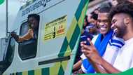 "Enroute to Weskoppies": Video captures Gauteng patient having a ball in an ambulance, Mzansi lol