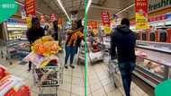 "That was clever": SA impressed by man’s grab of only essentials during high-speed trolley dash
