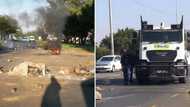 Diepkloof protest: South Africans annoyed at violence and stoning of media cars: “Will vote ANC come 2024”