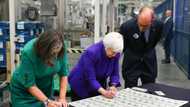 Greenback to bear signatures of two women for first time