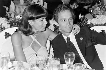 The love story of Jo Wilder and Joel Grey: Where is the famous actress