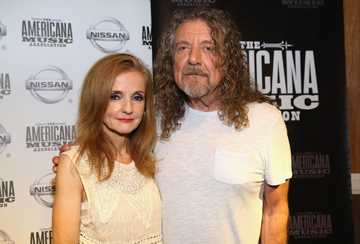 What happened to Maureen Wilson, Robert Plant's ex-wife? - Briefly.co.za