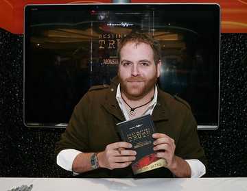 Who is Isla Amelia Gates? Meet Josh Gates and Hallie Gnatovich’s ...