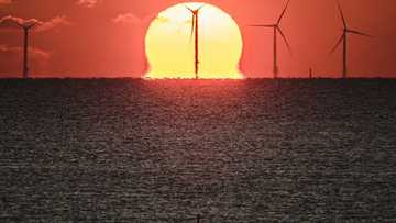 Green energy investment tops $1 trillion, matches fossil fuels