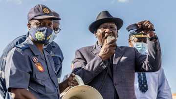 Police Minister Bheki Cele says he plans to address issues affecting Khayelitsha residents, SA disagrees