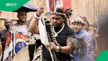 King Misuzulu warns men against pursuing underage girls at Reed Dance, sparks mixed reactions online