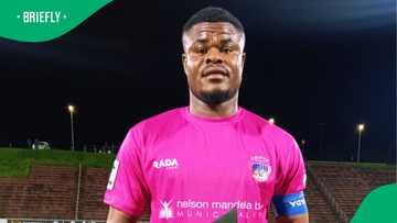 Nigerian star Stanley Nwabali comes under fire for Chippa United move