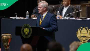 Correctional Services Minister Pieter Groenewald said prisoners must produce their own food