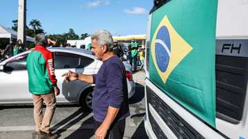 Brazil roadblocks dwindle as Bolsonaro starts handover