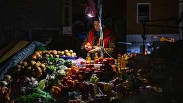 Cuisine in the dark as power cuts grip Kyiv