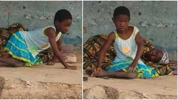 Young girl who has been crawling all her life needs help, her sick mom speaks in sad video; netizens emotional