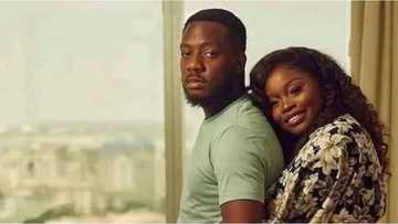 Wife hands over 1st salary to hubby for bills and fees: "He struggles to pay without asking me"