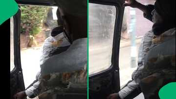 "Our taxis are falling apart": SA feels for taxi passenger holding broken door in video