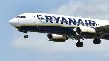 Ryanair flies into profit, eyes strong outlook