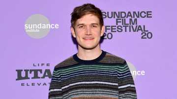 Bo Burnham: net worth, age, height, wife, siblings, songs, channel, profiles