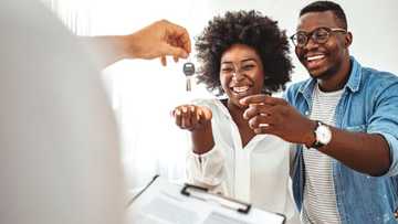 Marriage or love: Mzansi discusses how long a couple should wait before moving in together