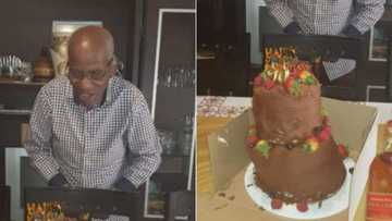 Man's 'floppy' birthday cake has SA laughing: "As long as he's happy"