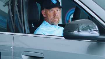 PSL club splashes out on expensive cars for new head coach and assistant