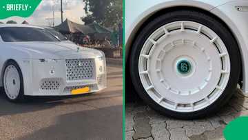 "This dude is very rich": Rolls-Royce with Zimbabwean number plates in South Africa gets attention