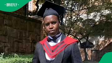 Graduate shows off logistics degree vs what he's currently doing, SA reacts: "Inspiring"