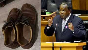 "Real loafers": Tito Mboweni shares riddle about himself, Mzansi guesses answer for 50 marks