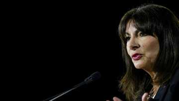 Paris mayor to stop using 'global sewer' X