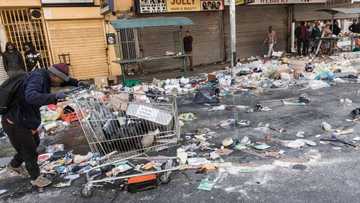 SA unrest and looting makes international news as vigilantism takes over