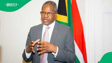 Velenkosini Hlabisa calls for change in municipal hiring practices, SA agrees with CoGTA minister