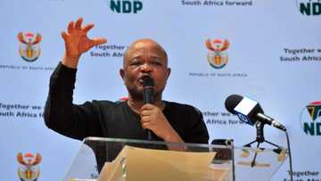 Bathing tips: Senzo Mchunu advises Gqeberha residents on how to conserve water ahead of “Day Zero”