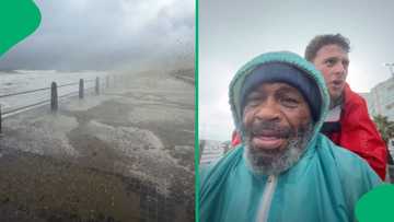 "He couldn't believe": Cape Town runner helps homeless wheelchair-bound man caught in CPT storm