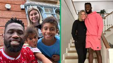 "Together again": Siya Kolisi finally joins up with the family in London after a few weeks apart, SA in awe