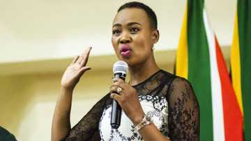 Tech Minister Ndabeni-Abrahams says SA to build phones & 5G networks