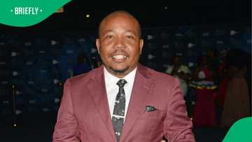 Video: Presley Chweneyagae's close friend recalls actor's last breath: "I was with the paramedics"