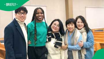 "Her focus is on God": African woman enjoys herself at a South Korean church, SA's moved