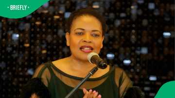 Flo Masebe's makeup-free photo leaves fans amazed by her ageless beauty