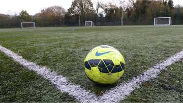 Tributes pour in after death of veteran football commentator