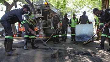 Sanral denies South Africa has 25 million potholes, Mzansi mocks claim: “Only 24 999 999 then?”