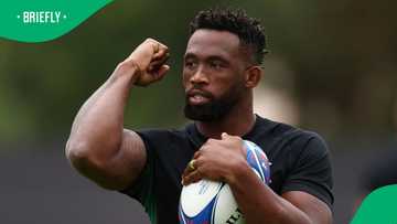 Siya Kolisi and Ox Nche meet Liverpool star defender at Anfield
