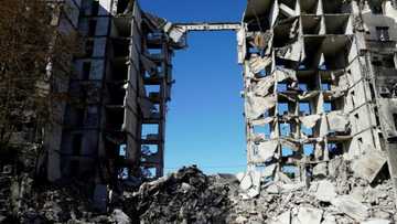 World economy to slow, 'paying the price of war': OECD